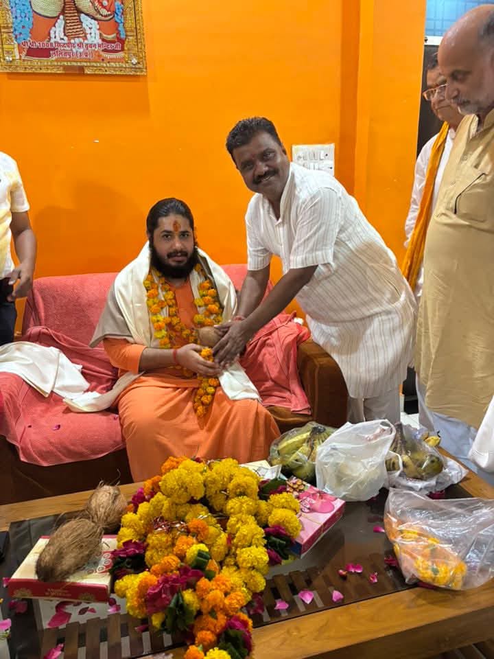 भारतीय जनता पार्टी ने गुरु पूर्णिमा पर संत समाज का किया सम्मान