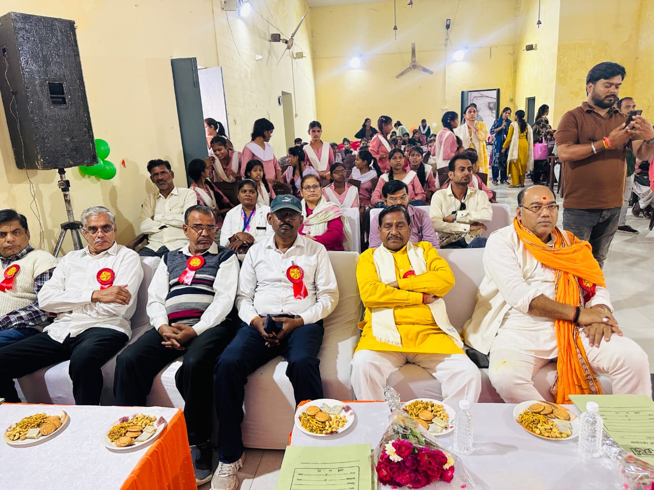 जनपद स्तरीय युवा उत्सव कार्यक्रम ललितपुर